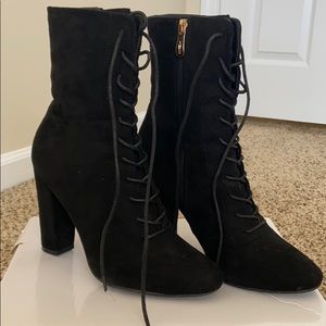 Heeled Tie up Boots
